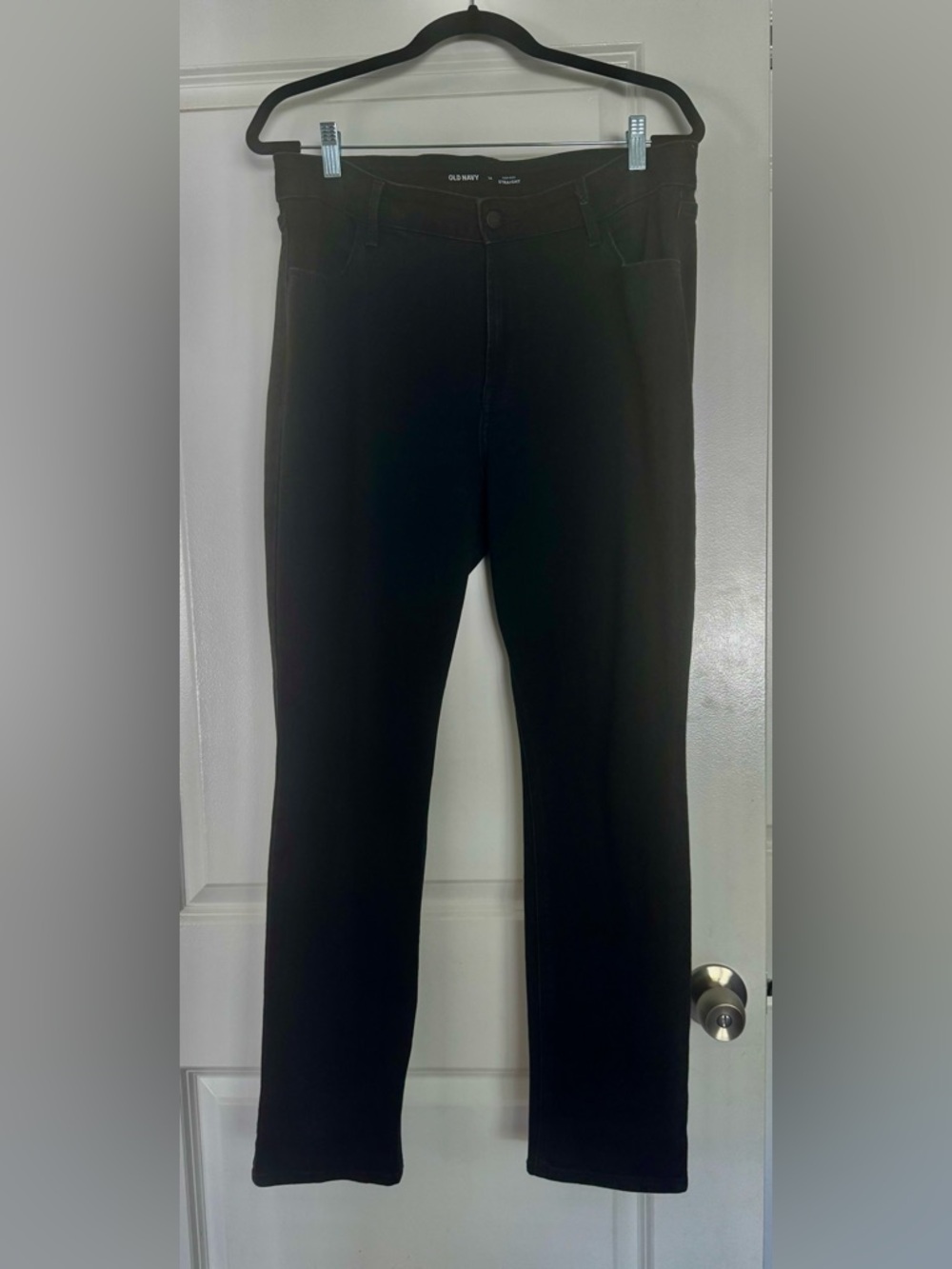 Old Navy Black Women’s Straight Leg Jeans